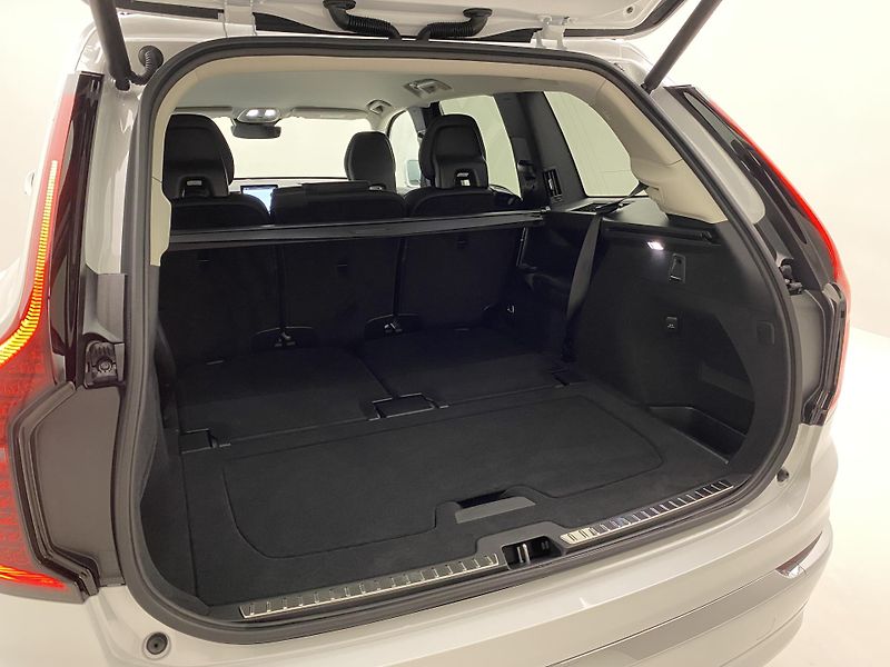 Volvo XC90 (2026) T8 AWD Plug-in BRIGHT PLUS 7m - fotka 5 z 83
