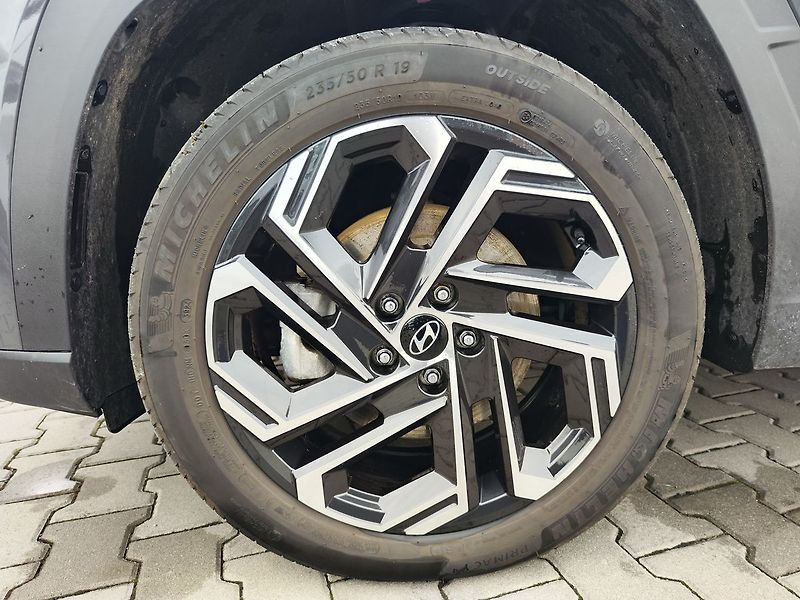 Hyundai Tucson 1.6 T-GDI/158kW PRM LUX HEV AT - fotka 39 z 39