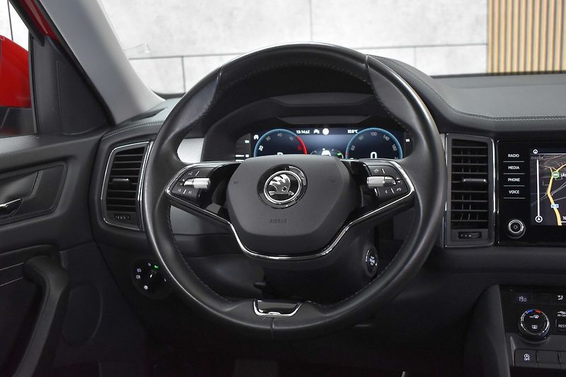 Škoda Kodiaq 2.0 TDI DSG*TAŽNÉ**DPH*ČR 1.M* - fotka 17 z 42