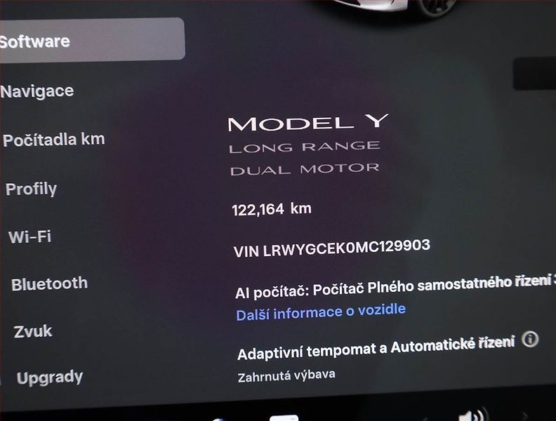 Tesla Model Y (2021) Long Range AWD 75kWh, SoH 89% - fotka 9 z 23