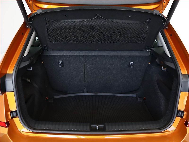 Škoda Kamiq (2022) Style 1.0 TSI, ČR,1.maj - fotka 11 z 18