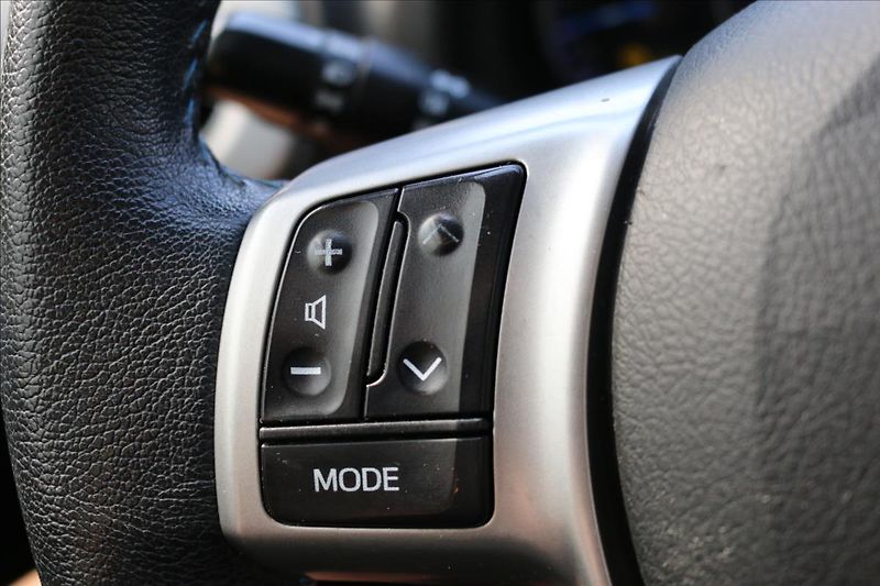 Toyota Yaris 1,5 Hybrid, Automat - fotka 18 z 40