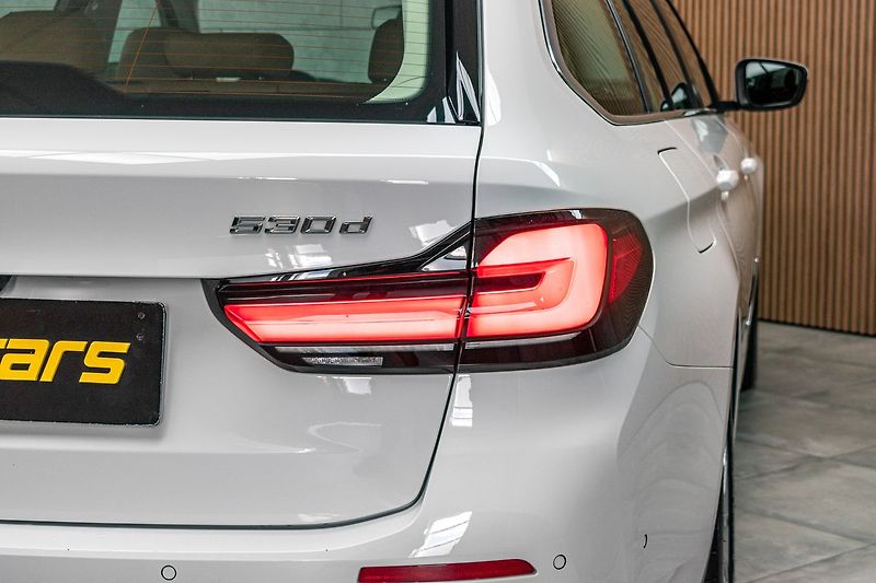 BMW Řada 5 530d xDrive*TAŽNÉ*N.TOPENÍ*ČR - fotka 43 z 48