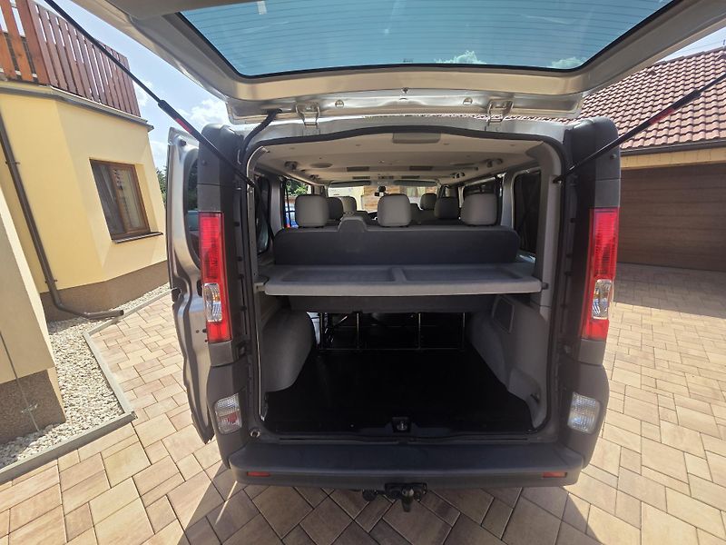 Opel Vivaro (2011) 2.0CDTI 84Kw  9-Míst - fotka 16 z 40