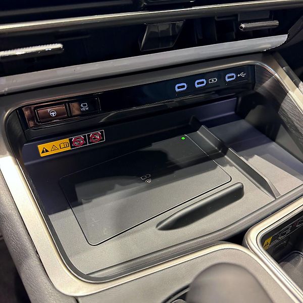 Lexus TX 500h (2025) F SPORT Performance 3  - fotka 24 z 41