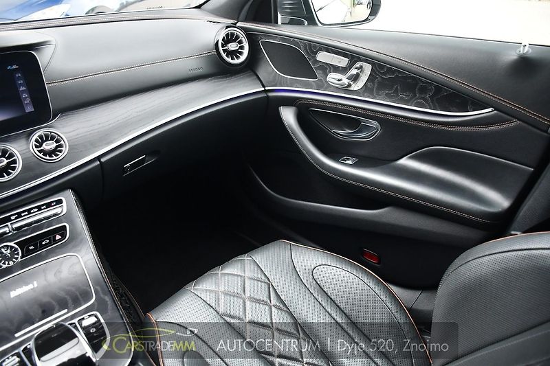 Mercedes-Benz CLS 350d 4MATIC AMG REZERVACE - fotka 24 z 51