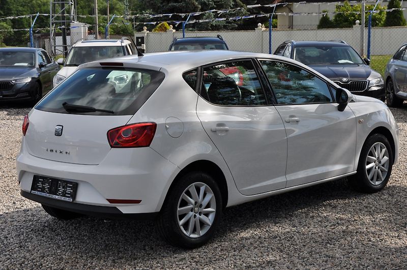 Seat Ibiza 1.2i 51kW Style - fotka 3 z 15