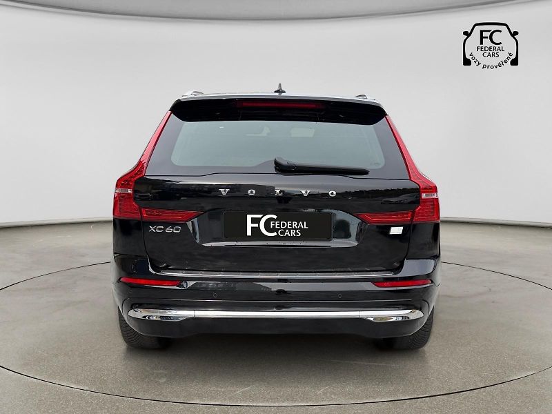 Volvo XC60 (2023) T6 AWD Recharge Plus Bright - fotka 4 z 51