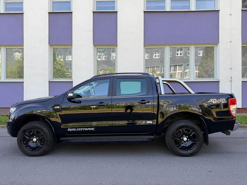 Ford Ranger 3,2 TDCi 4WD Wildtrak - fotka 2 z 21