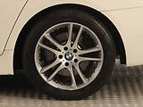 BMW Řada 5 (2013) 520d xDrive, 4X4, Automat - náhled 15