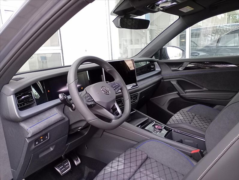 Volkswagen Tayron (2026) 1,5 eTSI 110kW mHEV  R-line - fotka 13 z 17