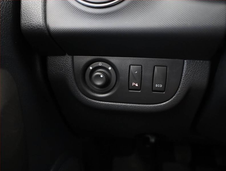 Dacia Sandero (2019) 0.9 TCe, Serv.kniha, Navi - fotka 10 z 13