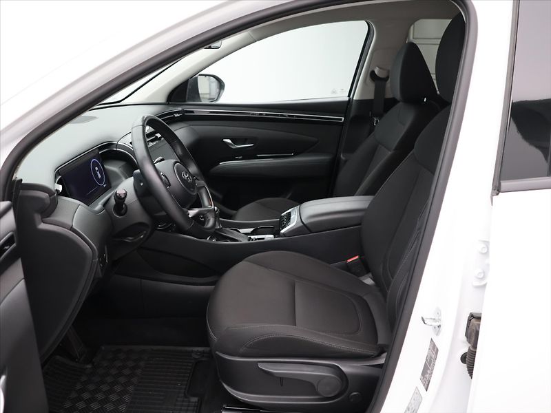 Hyundai Tucson 1,6 T-GDI 110 kW Smart Aut. DP - fotka 10 z 27
