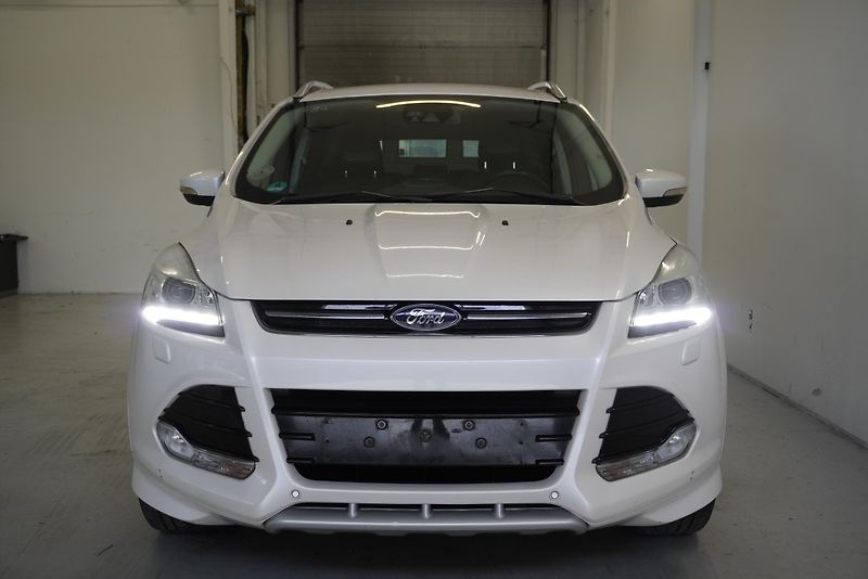 Ford Kuga 2.0 TDCI 132kW TITANIUM 4X4 - fotka 8 z 32
