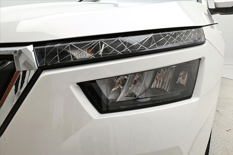 Škoda Kamiq 1,0 TSI 81 kW Ambiente Záruka - fotka 28 z 30