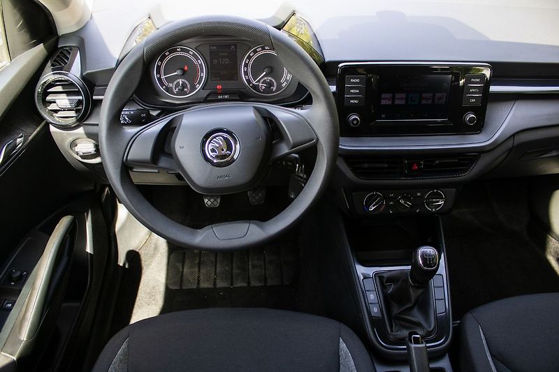 Škoda Fabia - fotka 10 z 14