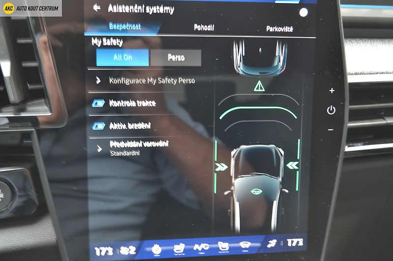 Renault Austral TECHNO MHEV 160 AUTO - fotka 34 z 51
