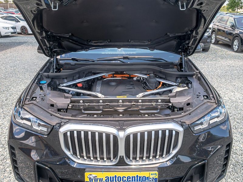 BMW X5 (2023) 3.0D 50E – NOVÉ V ČR - fotka 65 z 70