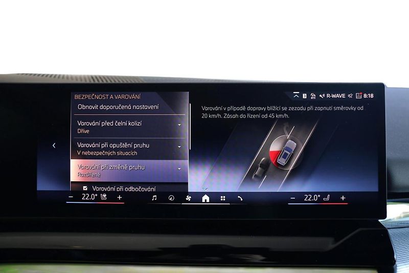 BMW Řada 5 540d xDrive Touring - fotka 18 z 32