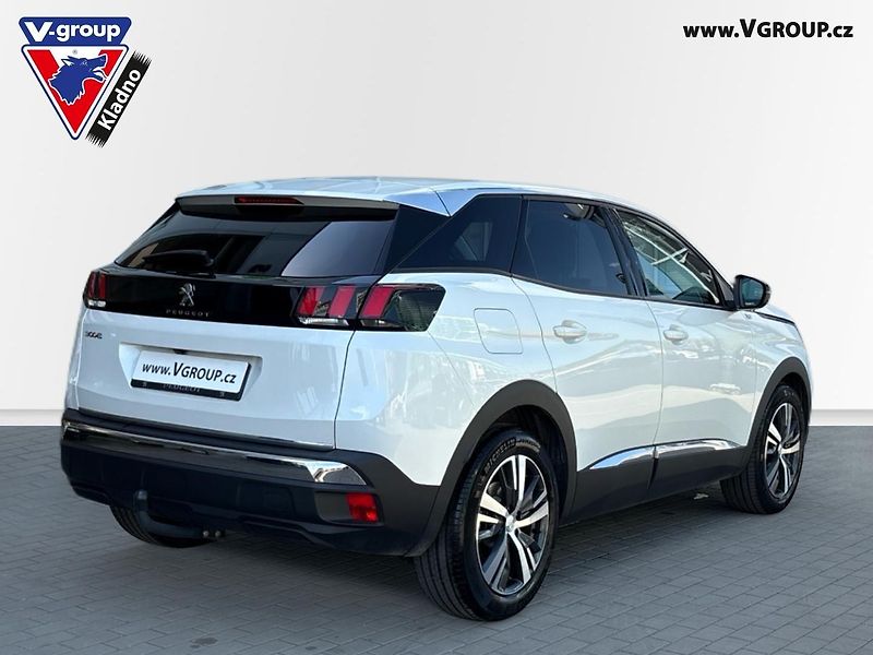 Peugeot 3008 (2023) AllurePack 1.2 PureTech 130K M - fotka 4 z 37