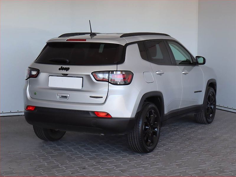 Jeep Compass (2023) 1.5 Turbo e-Hybrid - fotka 5 z 20