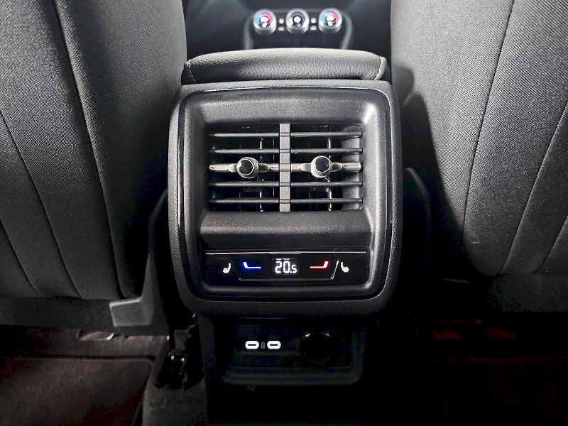 Škoda Kodiaq (2024) 2.0TDI 142kW 4x4 DSG SELECTION - fotka 26 z 29
