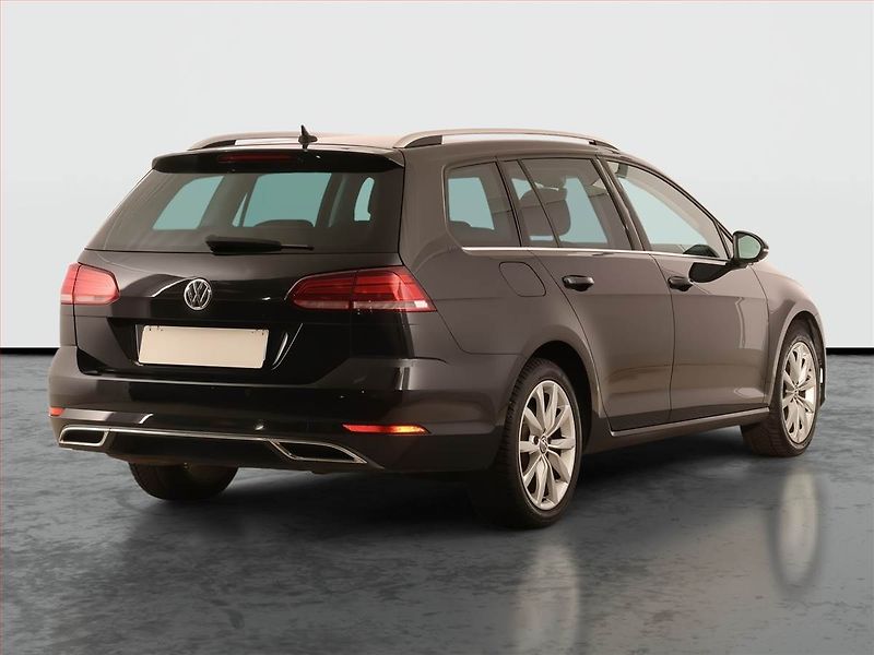 Volkswagen Golf (2018) 1.5 TSI, Automat, Serv.kniha - fotka 5 z 21