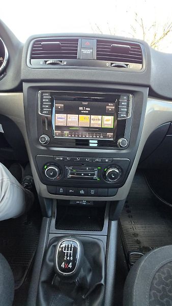 Škoda Yeti 2.0TDI ELEGANCE 4x4*ZADÁNO* - fotka 27 z 41