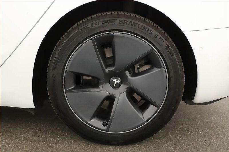 Tesla Model 3 (2020) Long Range 4WD 74kWh, SoH 92% - fotka 25 z 26
