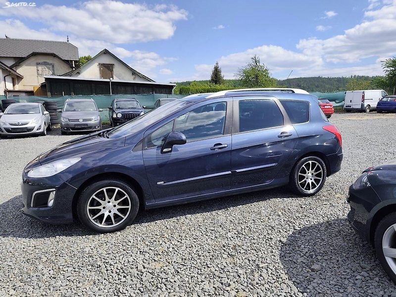 Peugeot 308 (2013) - fotka 2 z 40