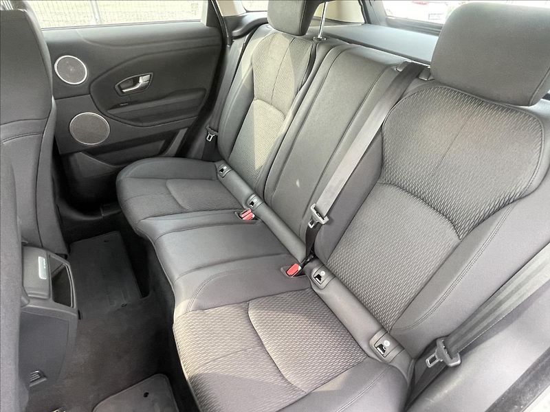Land Rover Range Rover Evoque 2,0 TD4 4X4/AUTOMAT/Záruka! - fotka 28 z 30