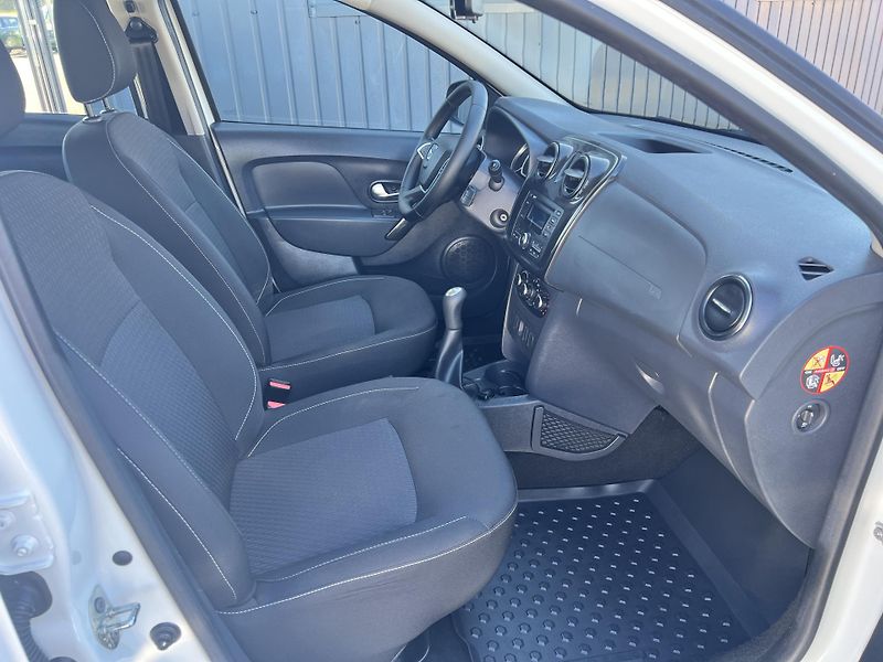 Dacia Sandero 1.0SCe KAMERA PŮVOD ČR 1.MAJ. - fotka 29 z 42