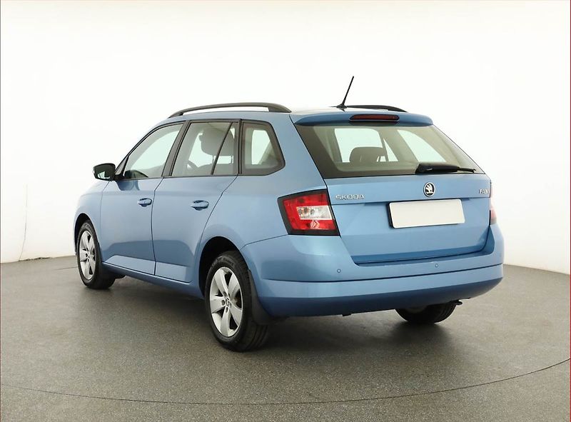 Škoda Fabia (2018) 1.0 TSI, Serv.kniha, Tempomat - fotka 4 z 19