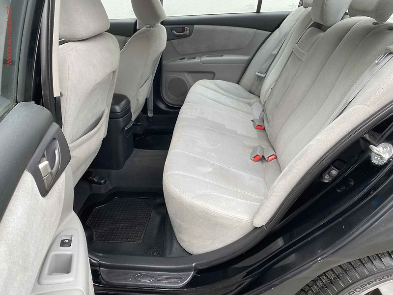 Kia Magentis (2009) 2.0 CRDi, 2.maj, AC - fotka 10 z 15