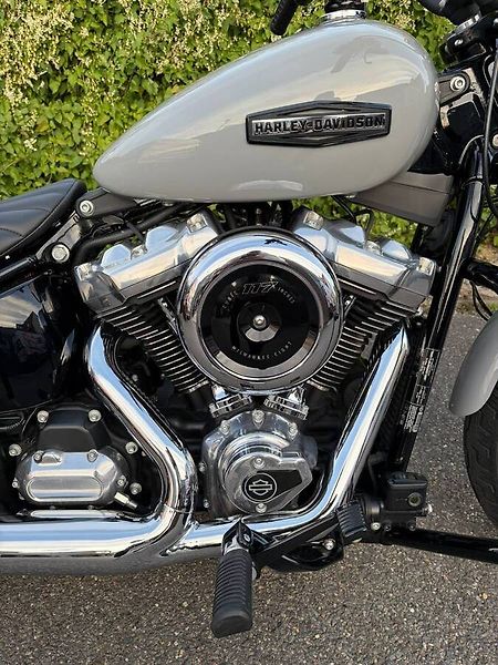 Harley-Davidson FXBBS Street Bob S 114 (2025) FXBBS Street Bob 117cui - fotka 10 z 14