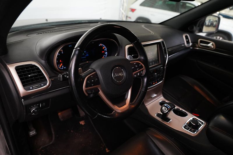 Jeep Grand Cherokee - fotka 5 z 6
