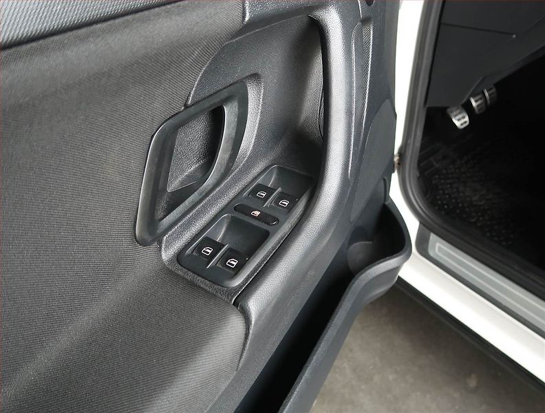 Škoda Fabia (2013) Monte Carlo 1.6 TDI, Tempomat - fotka 15 z 16