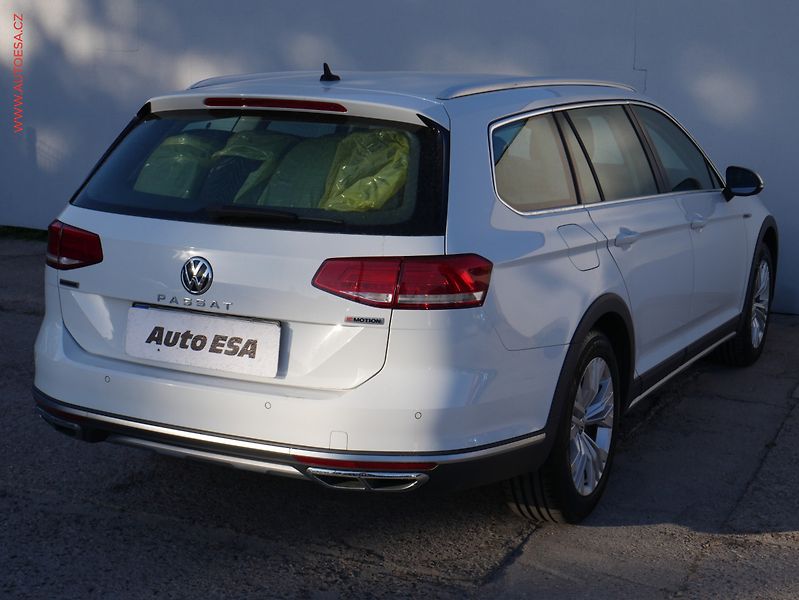 Volkswagen Passat (2016) 2.0 TDi, DSG - fotka 6 z 18