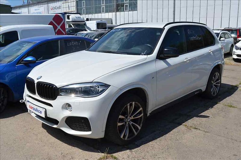 BMW X5 (2016) 2,0 - fotka 1 z 26