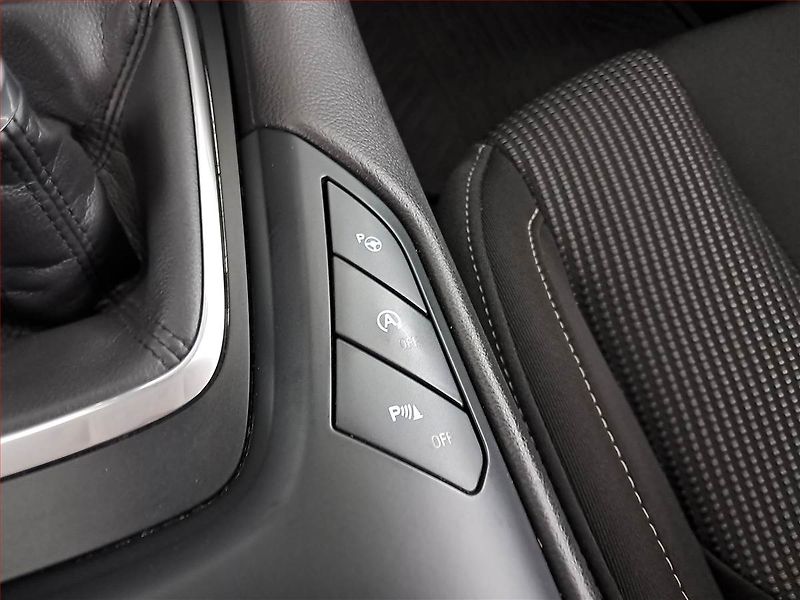 Ford Mondeo (2021) 2.0 EcoBlue, Navi, Tempomat - fotka 18 z 21