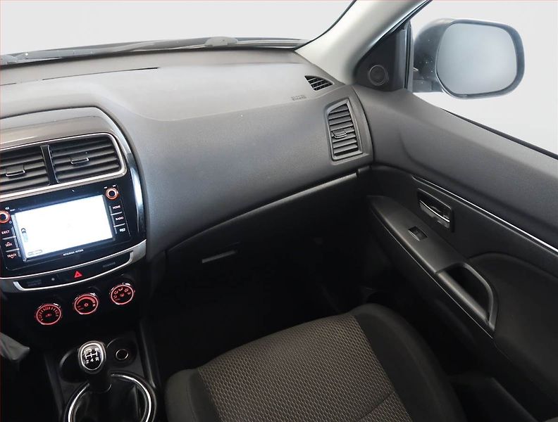Mitsubishi ASX (2017) 1.6 MIVEC, LPG, ČR,1.maj - fotka 8 z 15
