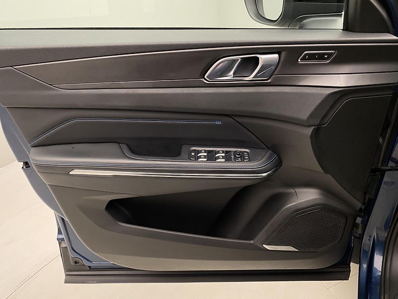Lynk & Co 01 PHEV DCT AUT 1.maj.  - fotka 7 z 69
