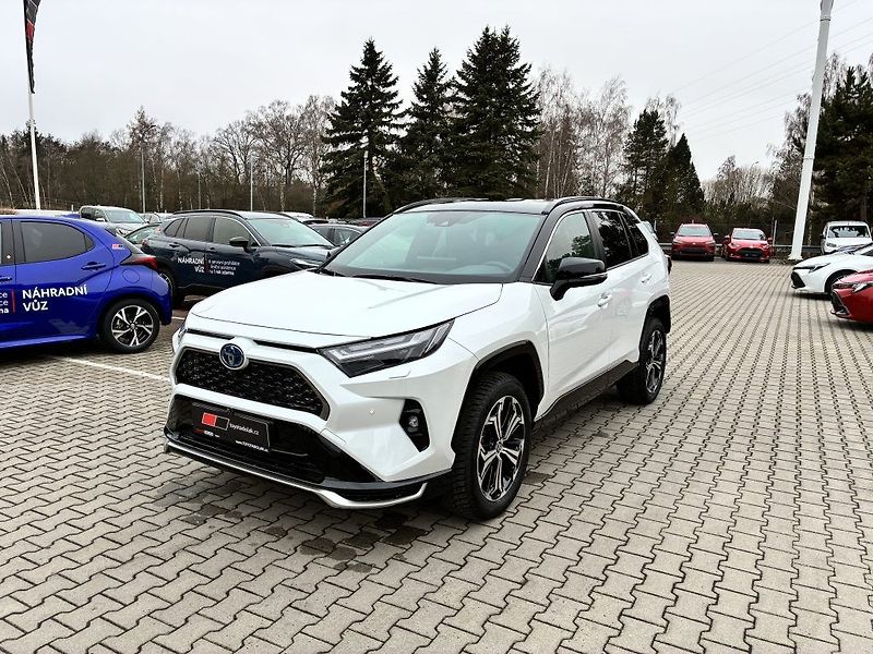 Toyota RAV4 2.5 Plug-in 185 Selection - fotka 3 z 27