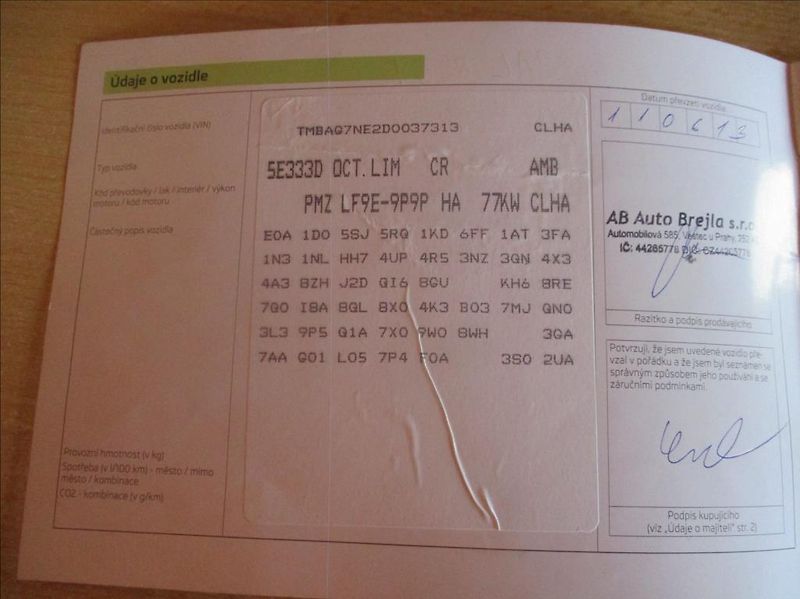 Škoda Octavia 1,6 TDI, DSG,tažné,serv.kniha, - fotka 36 z 44