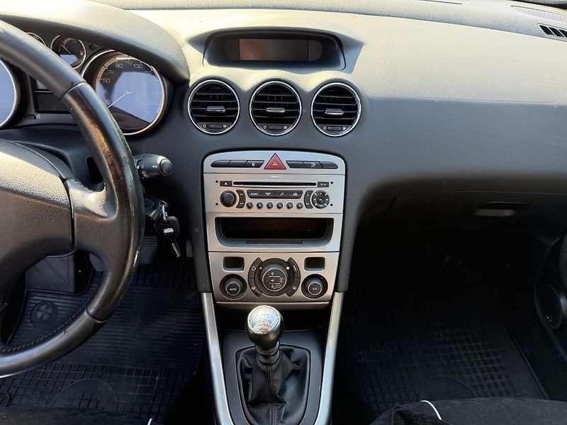Peugeot 308 1.6 HDI - fotka 18 z 22