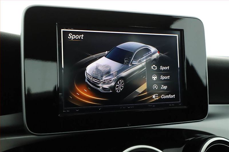 Mercedes-Benz Třídy C (2017) C 220 d, Automat - fotka 15 z 20
