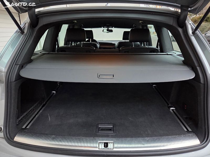 Audi Q7 (2007) 3.0TDI 171Kw ČR 1.maj Taž 3.5t - fotka 19 z 41