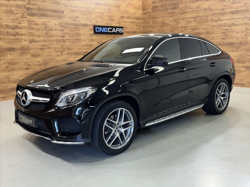 Mercedes-Benz GLE 350d AMG LINIE MULTIBEAM - fotka 1 z 20