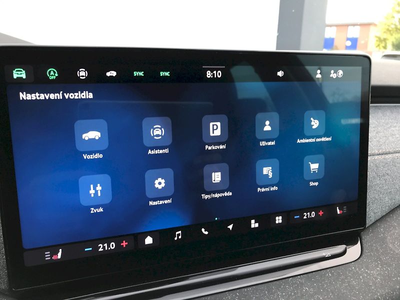 Škoda Octavia (2025) COMBI TOP SELECTION 2,0 TDI 11 - fotka 16 z 28