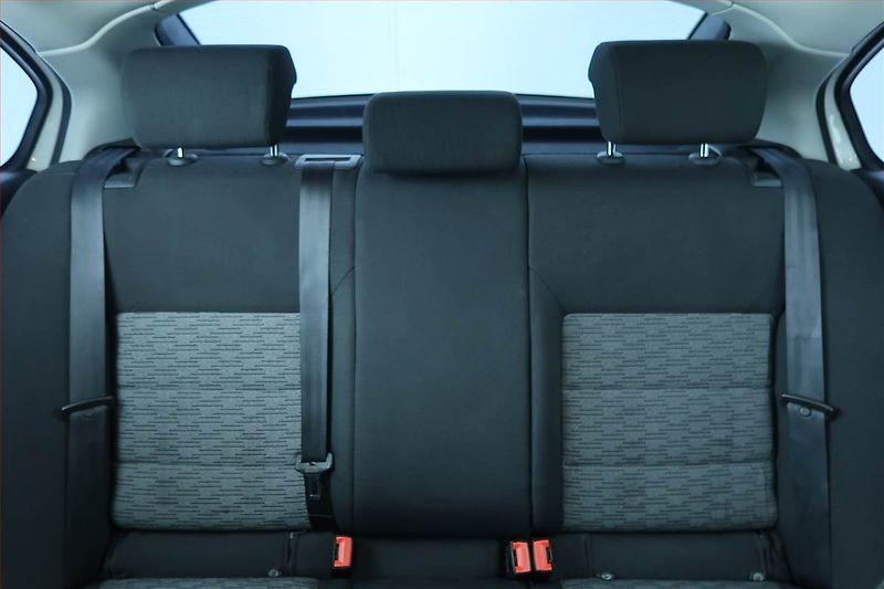 Škoda Octavia (2011) 1.6 TDI, Tempomat - fotka 10 z 16